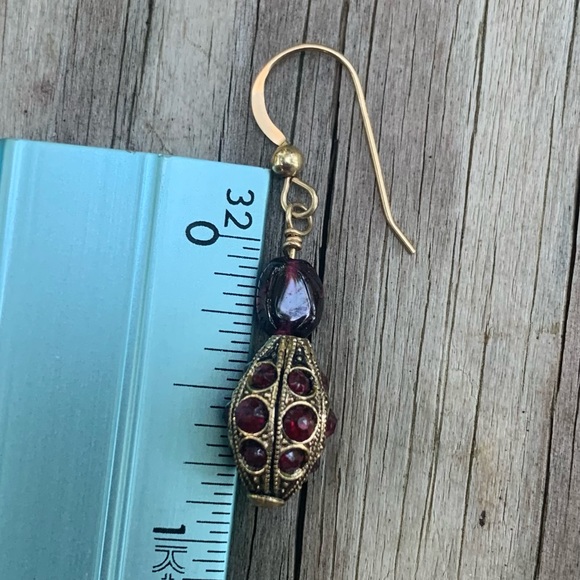 Garnet polished, Rare, Vintage Swarovski.14k overlay earring wire - Picture 6 of 7